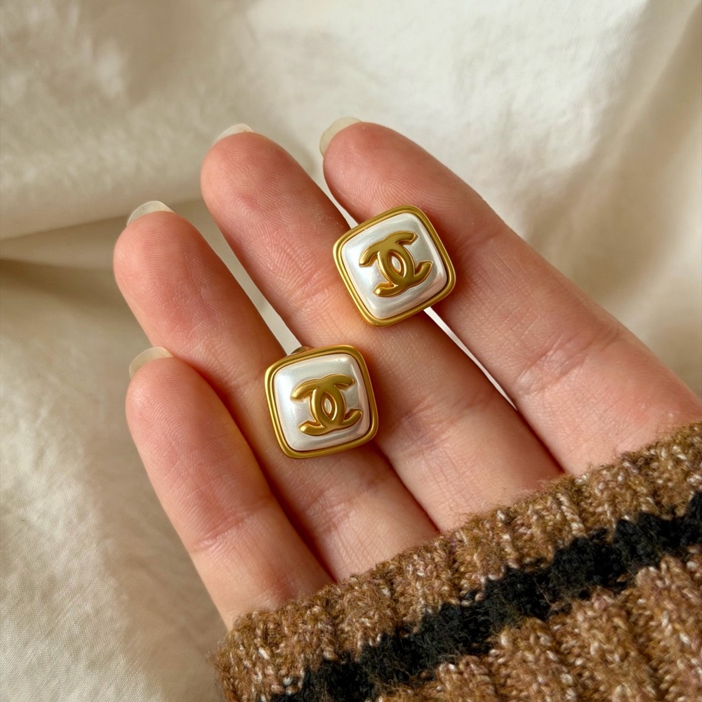 CHANEL Gold and Cream Square Earrings - Picture 5 of 15